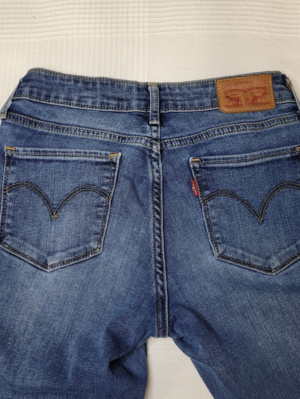 Levi's 714 Straight Leg Mid Rise Denim Jeans - Size 25 *See Note on Condition*